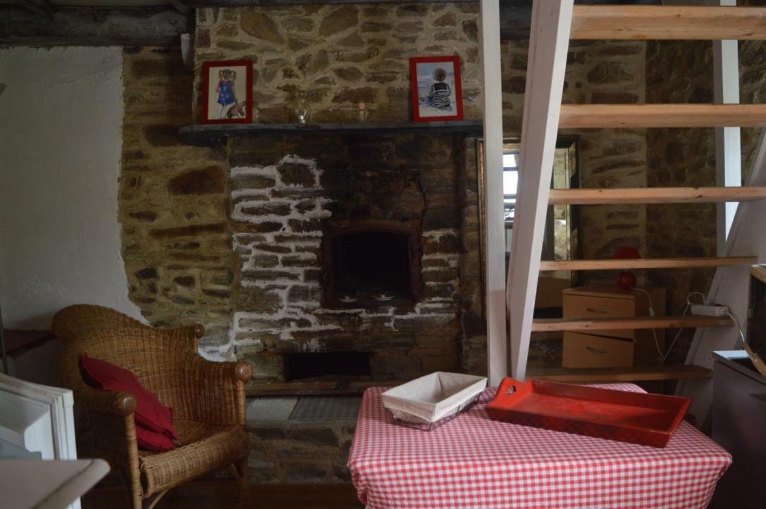 Qui Vivra Verra Bed and Breakfast Le Mesnil-Amey Exteriör bild